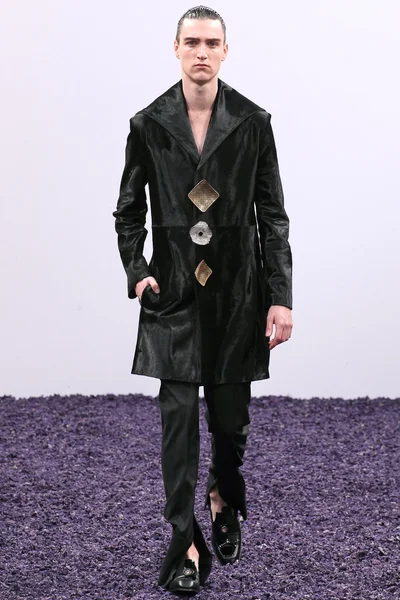 Look 2
